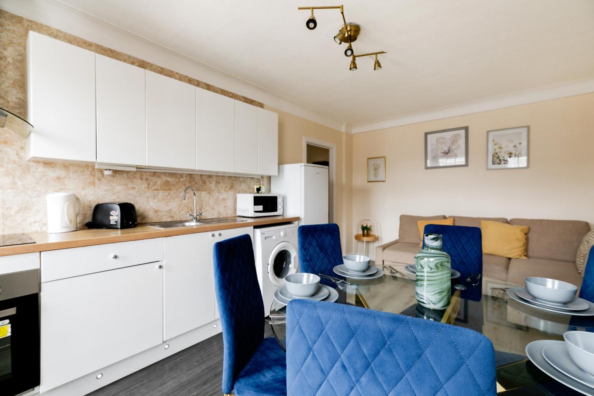 Elegant 3 Bedrooms Near Hyde Park & Oxford St Апартаменты Лондон
